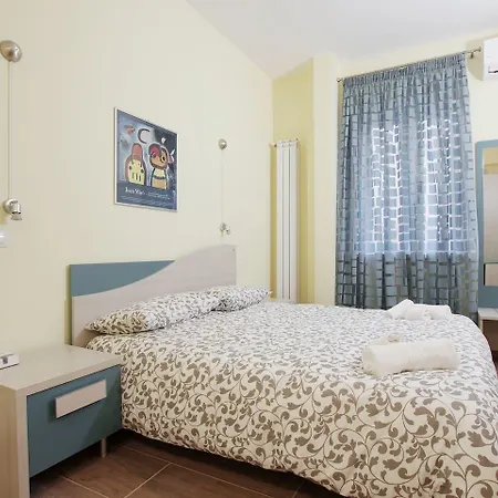 Πανσιόν Homesuitehome