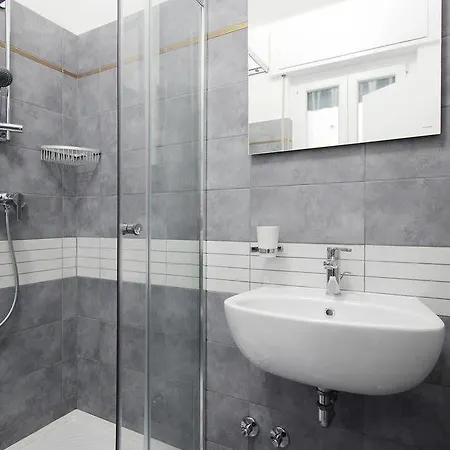 Homesuitehome Πανσιόν 3*