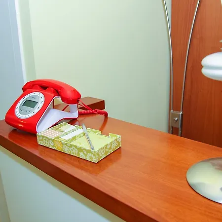 Homesuitehome Πανσιόν 3*