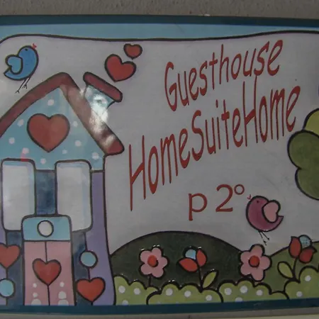 Homesuitehome Πανσιόν