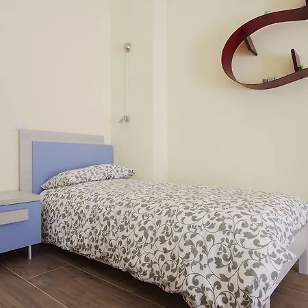 Homesuitehome