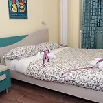 Homesuitehome 3*
