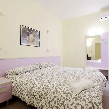 Gasthuis Homesuitehome 3*